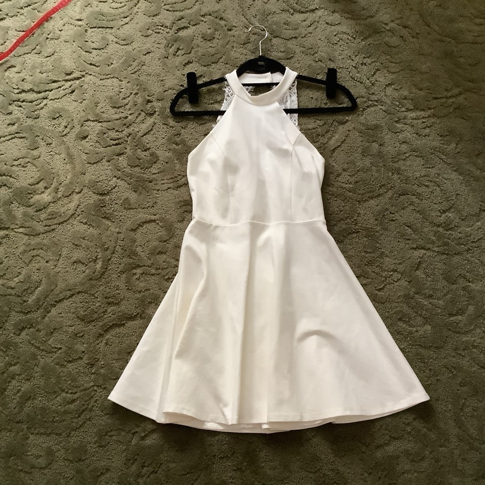 (Bin 6) Lulus short, lined halter neck lace dress, Size S
